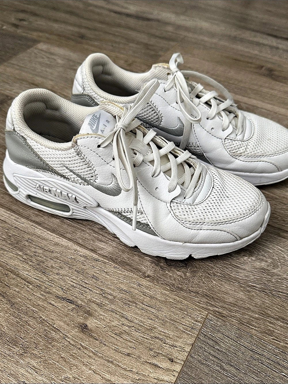 Nike Air Max women's Excee White & Gray US 7